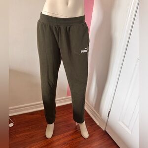 Women’s Green Puma Sweats